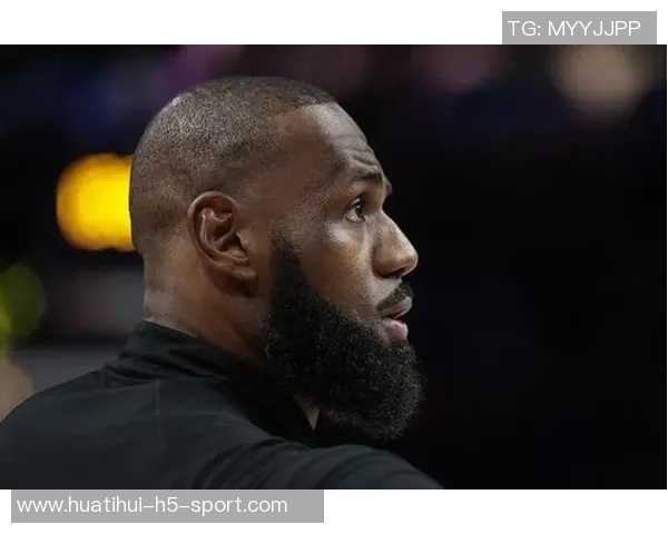 雷迪克谈詹姆斯训练状态称其每天坚持锻炼保持最佳状态